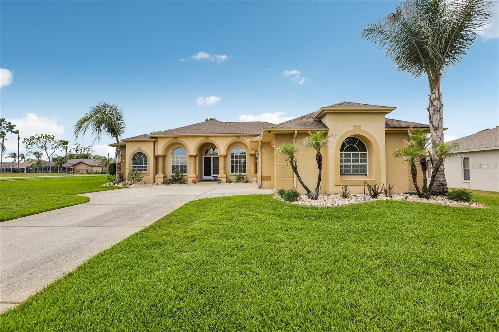 Single Family Residence em SPRING HILL, FL - Daniel Dourado