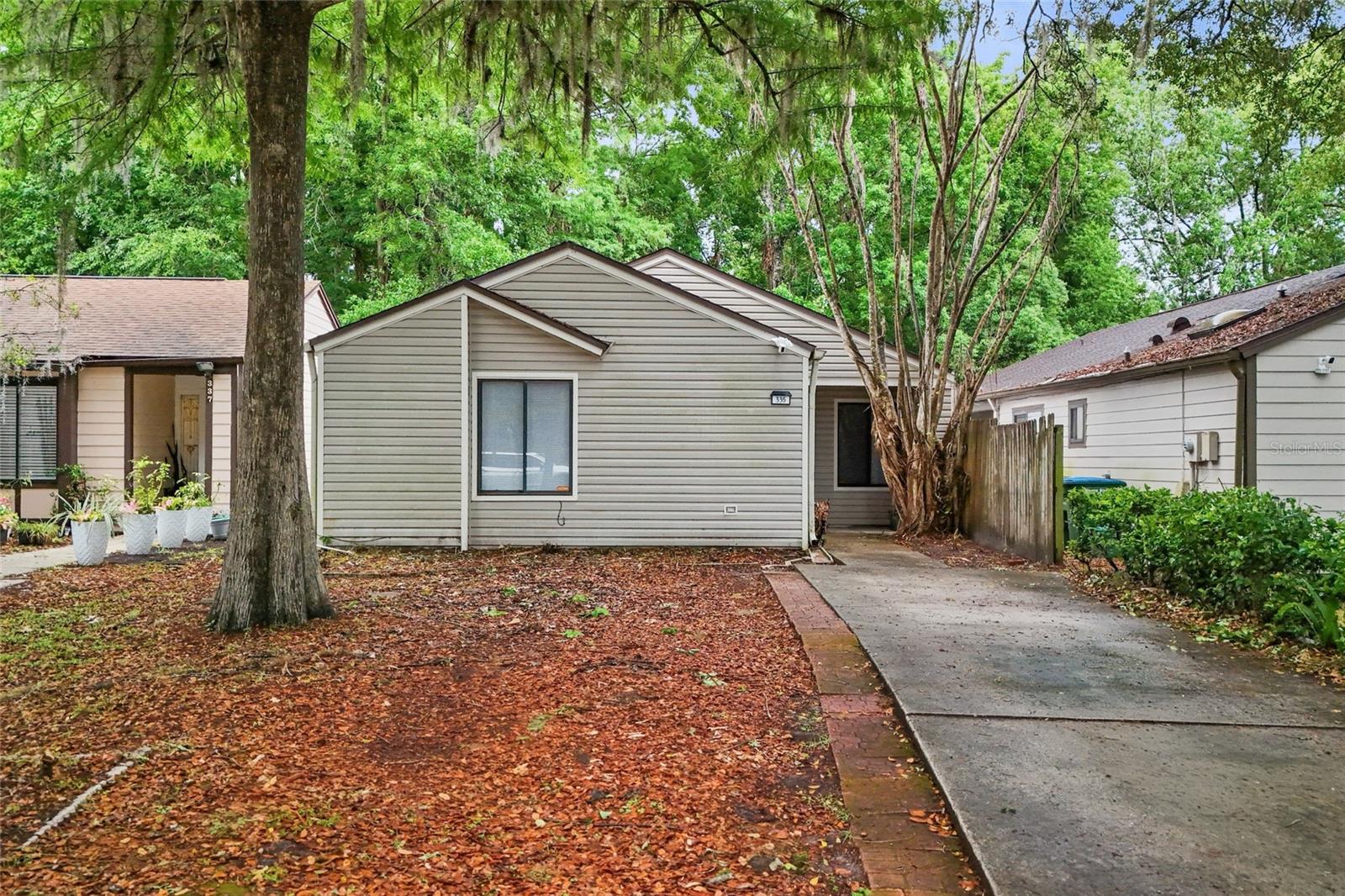 Single Family Residence in WINTER SPRINGS, FL - Daniel Dourado