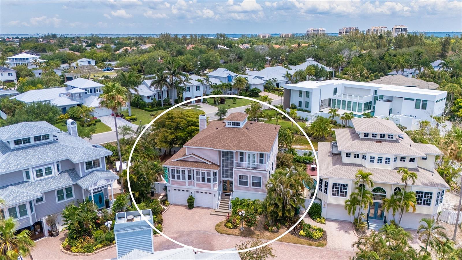 Single Family Residence em LONGBOAT KEY, FL - Daniel Dourado