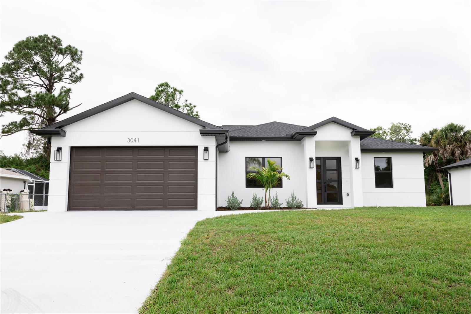 Single Family Residence in NORTH PORT, FL - Daniel Dourado