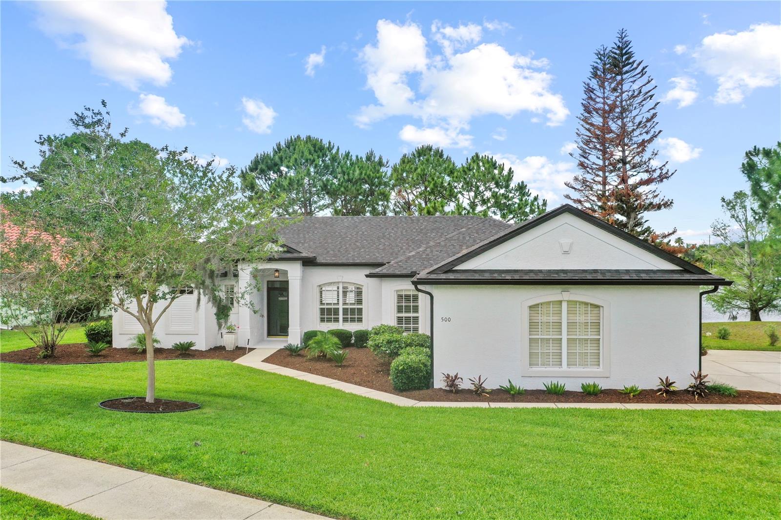 Single Family Residence em DEBARY, FL - Daniel Dourado