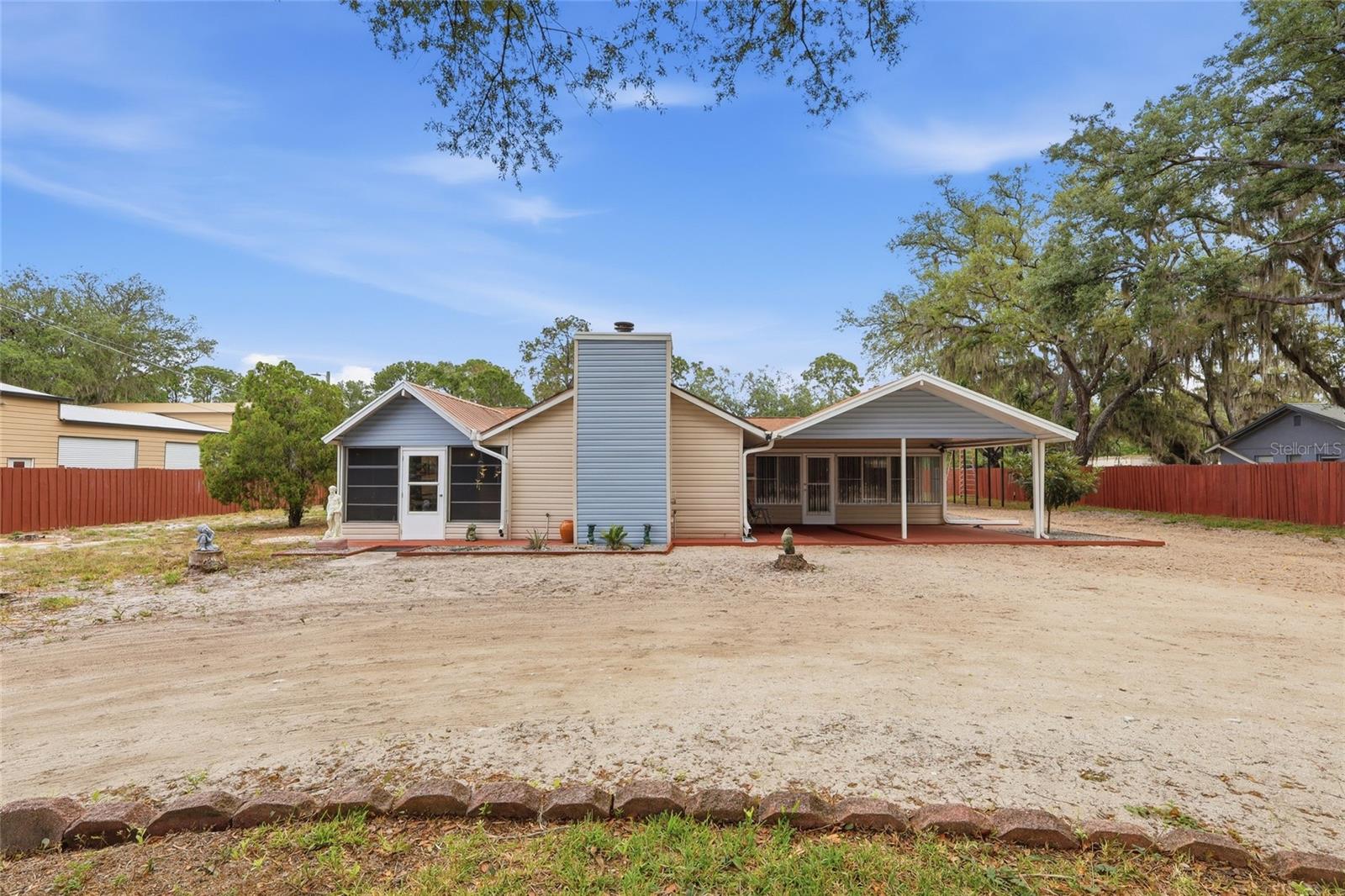Single Family Residence in RIVERVIEW, FL - Daniel Dourado
