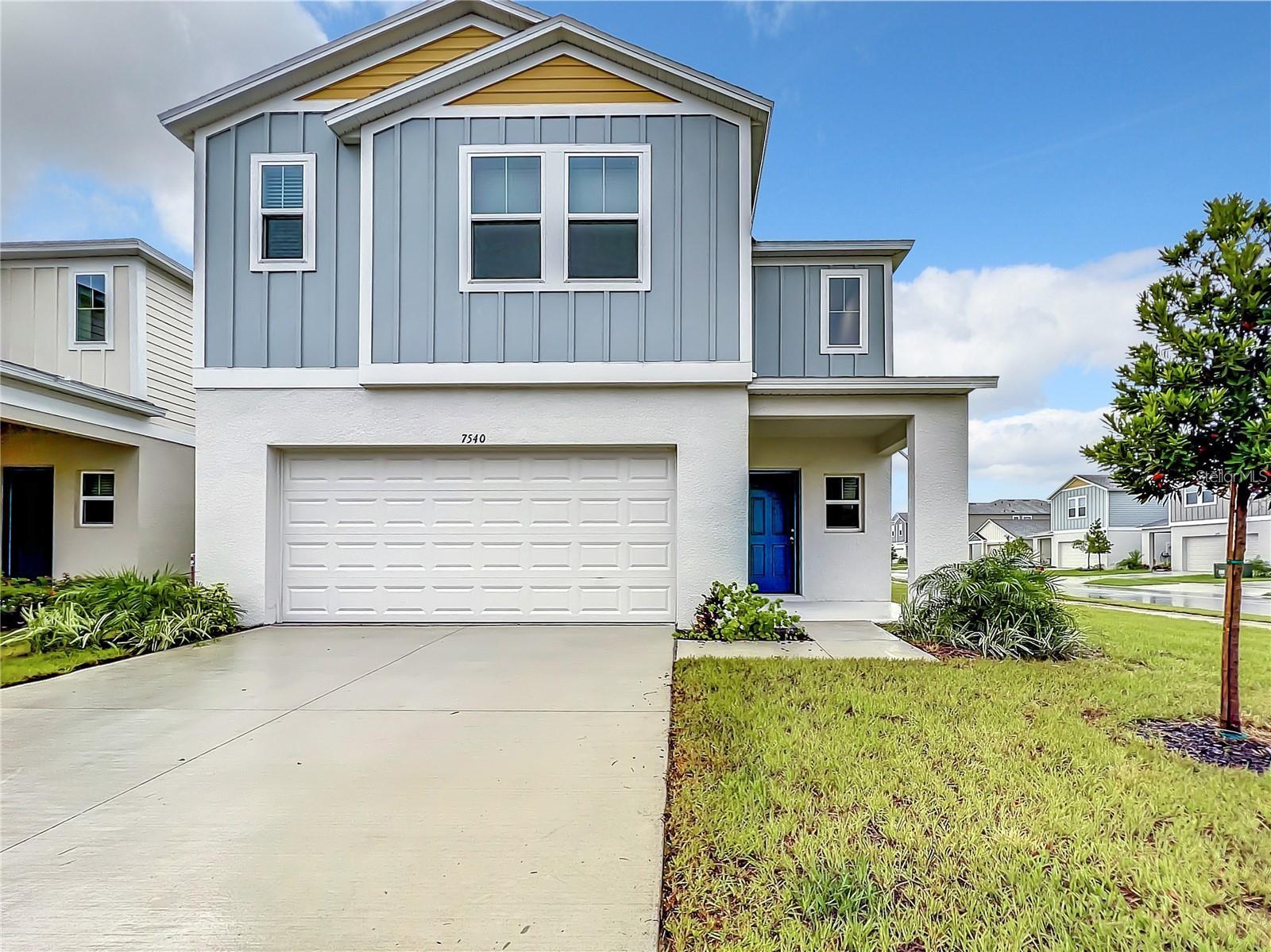 Single Family Residence in WESLEY CHAPEL, FL - Daniel Dourado