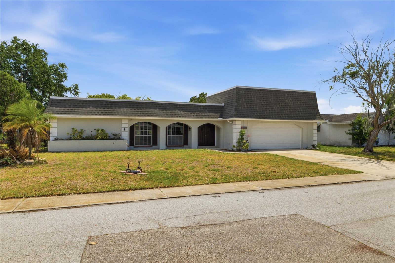 Single Family Residence in NEW PORT RICHEY, FL - Daniel Dourado