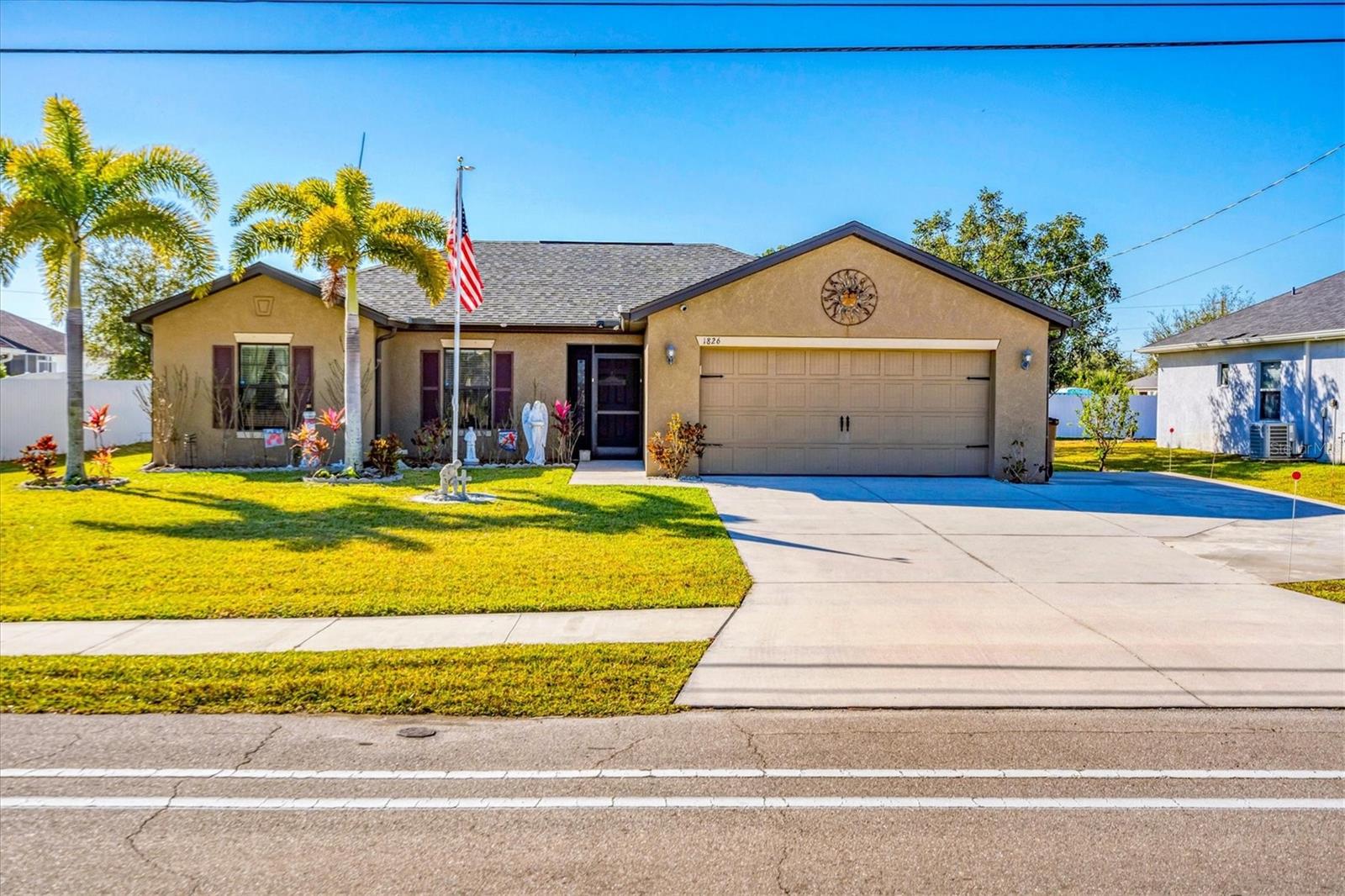 Single Family Residence in CAPE CORAL, FL - Daniel Dourado