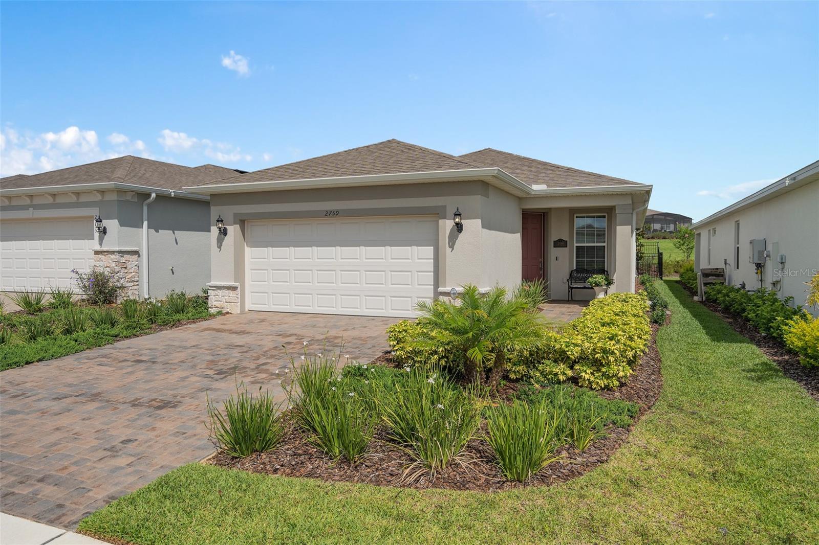 Single Family Residence in MINNEOLA, FL - Daniel Dourado