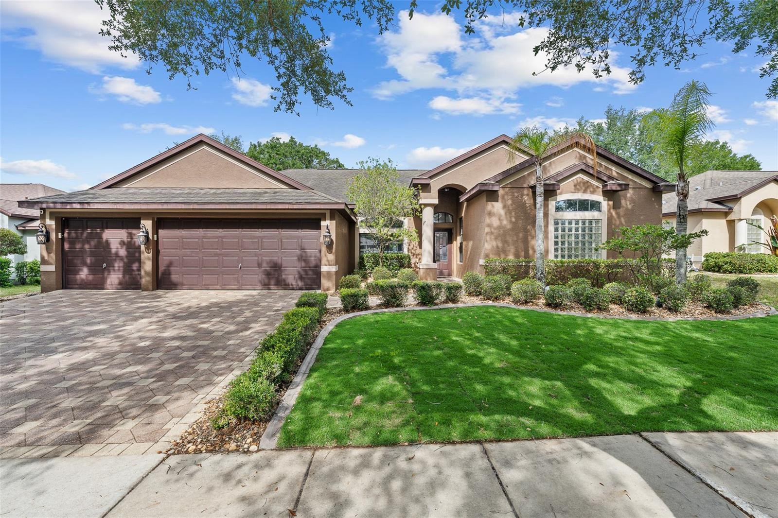 Single Family Residence in ORANGE CITY, FL - Daniel Dourado