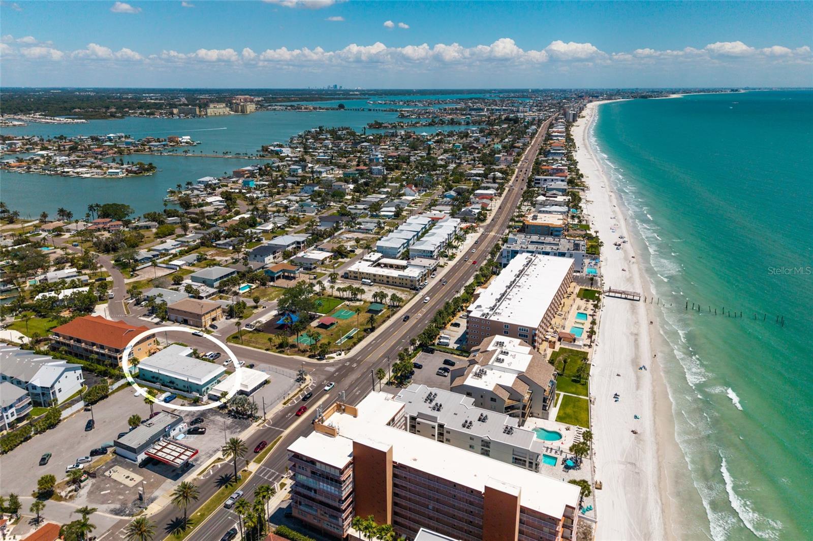Condominium em REDINGTON BEACH, FL - Daniel Dourado