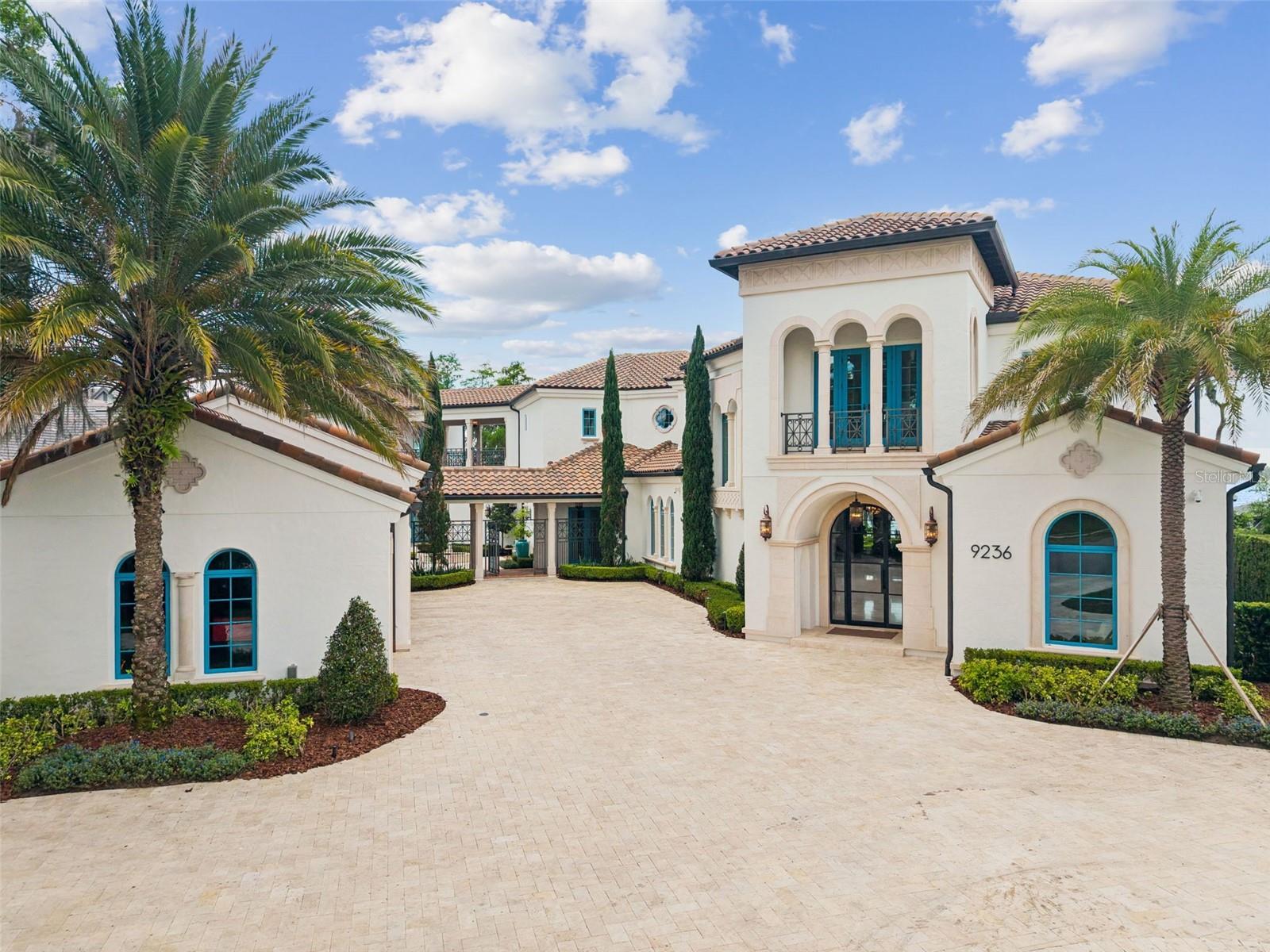 Single Family Residence in ORLANDO, FL - Daniel Dourado
