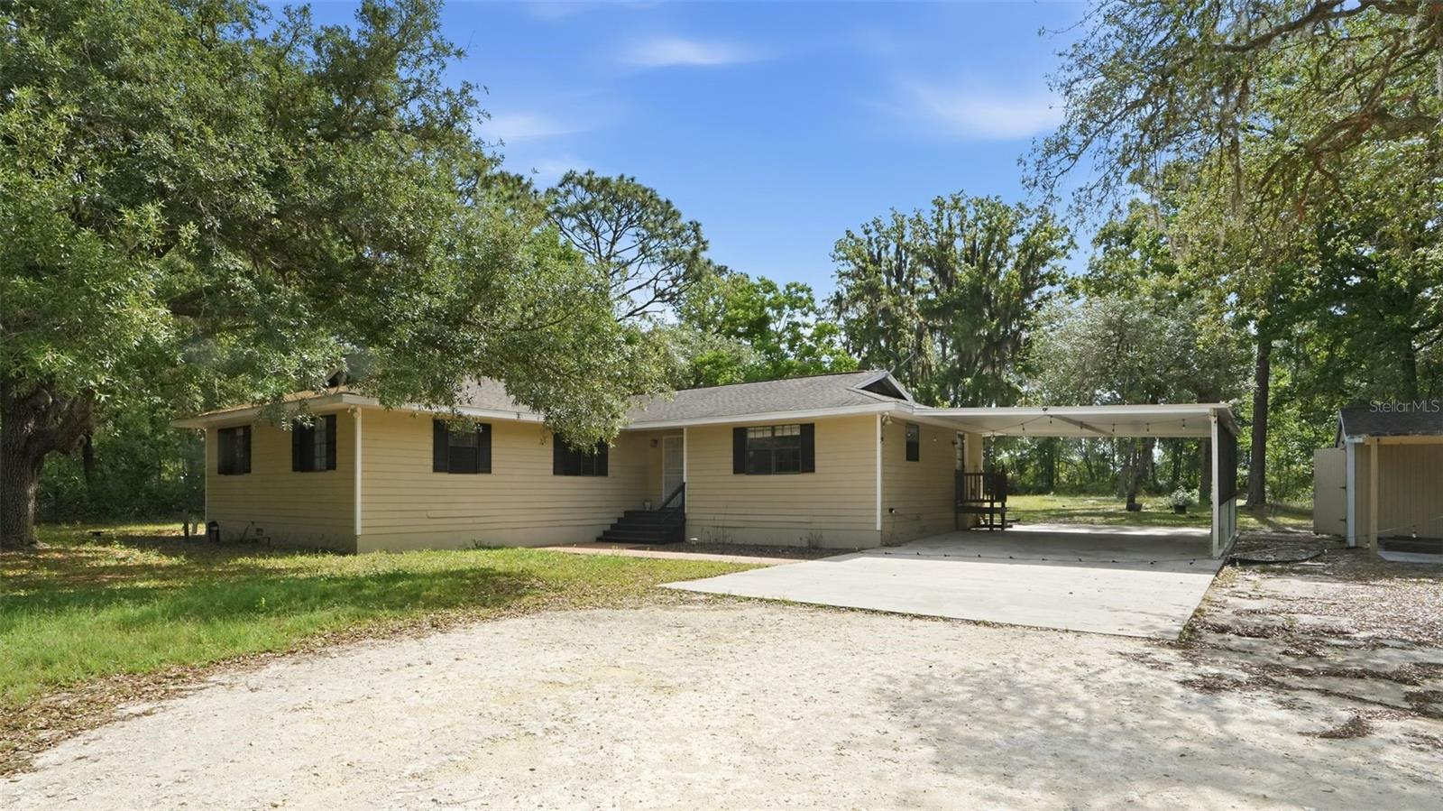 Single Family Residence in OCALA, FL - Daniel Dourado