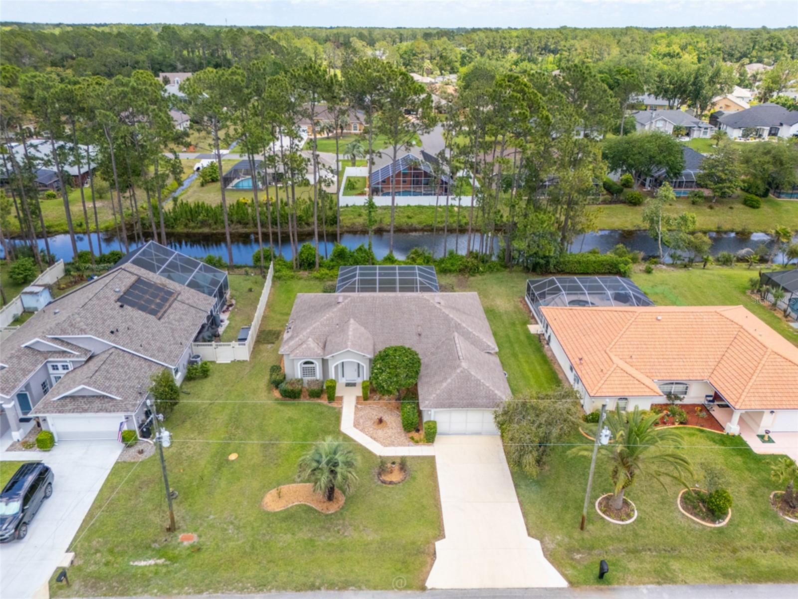 Single Family Residence in PALM COAST, FL - Daniel Dourado