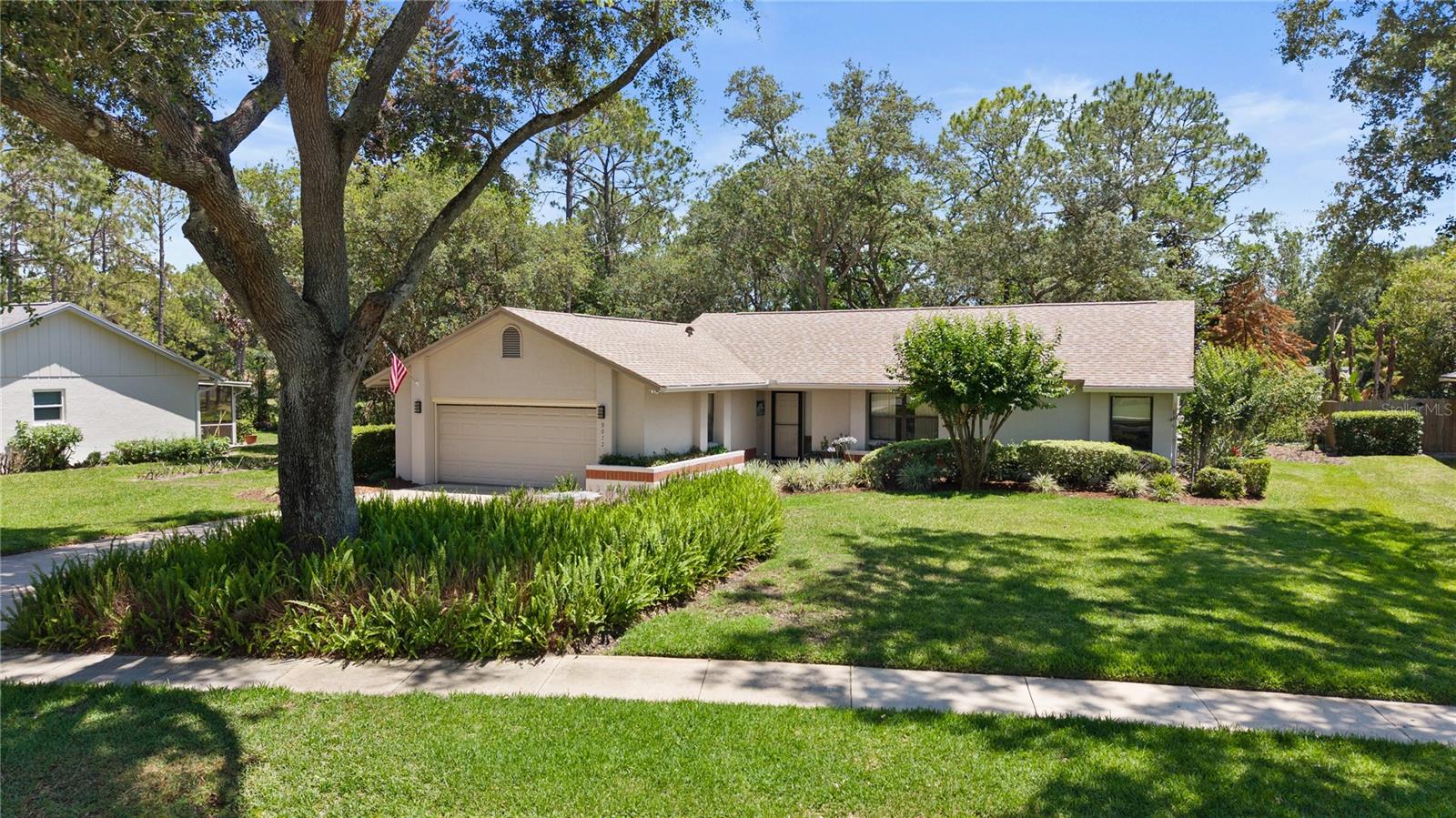 Single Family Residence in WINDERMERE, FL - Daniel Dourado