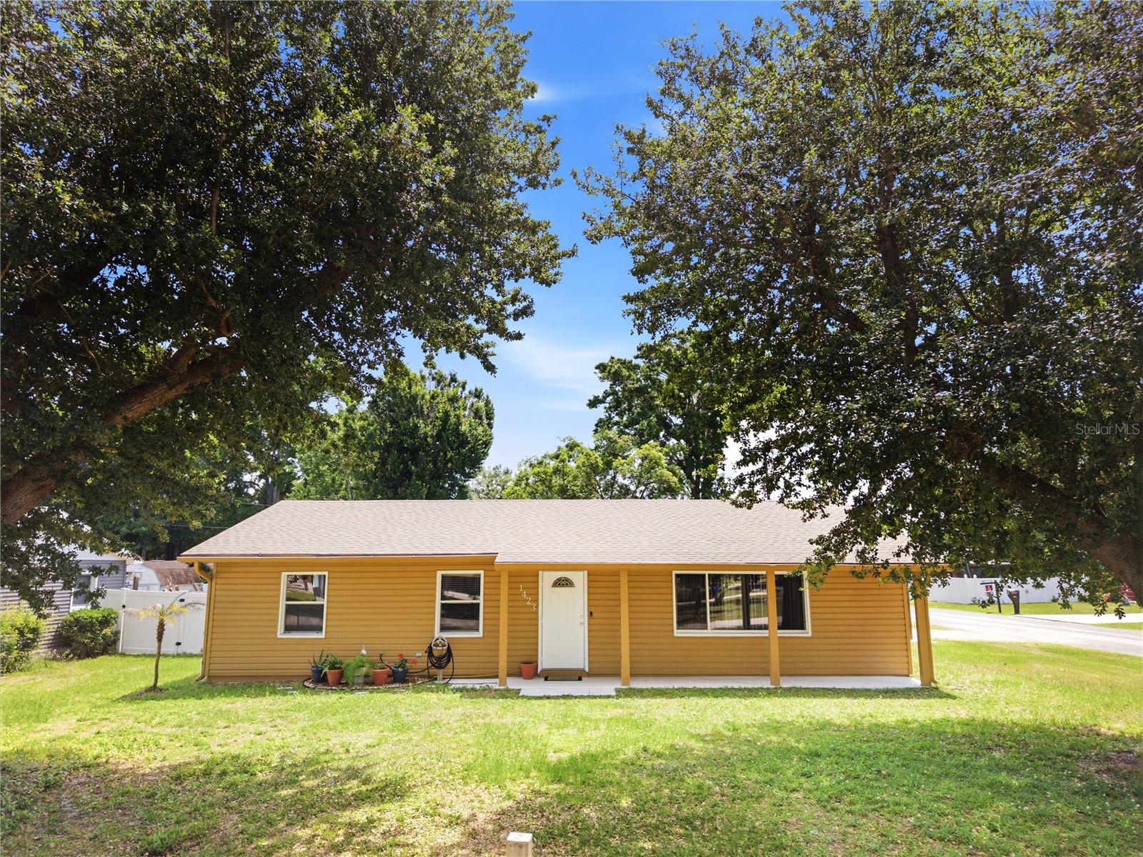 Single Family Residence in ST CLOUD, FL - Daniel Dourado