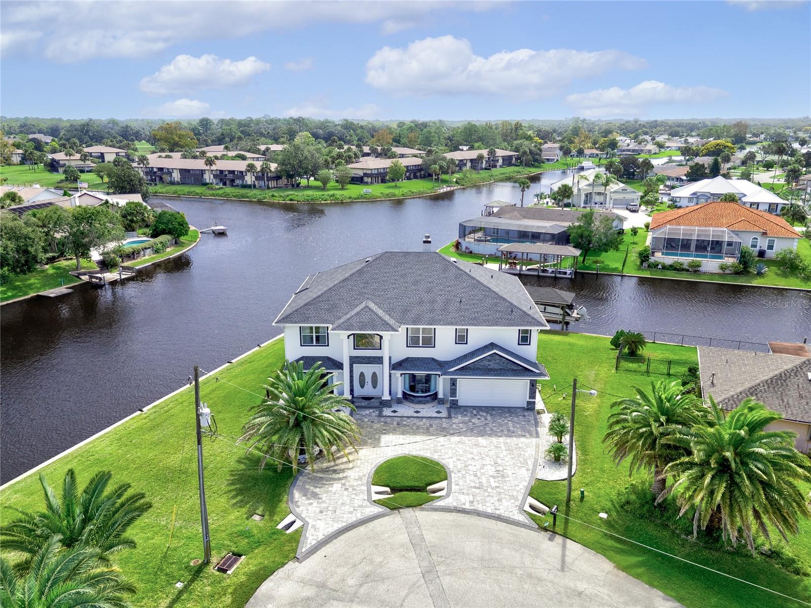 Single Family Residence in PALM COAST, FL - Daniel Dourado