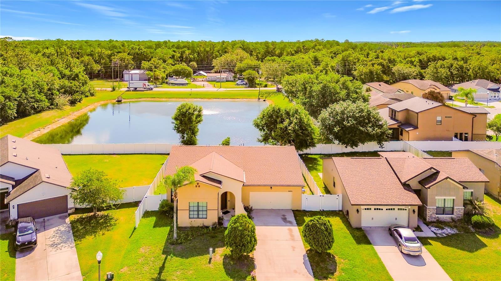 Single Family Residence em KISSIMMEE, FL - Daniel Dourado