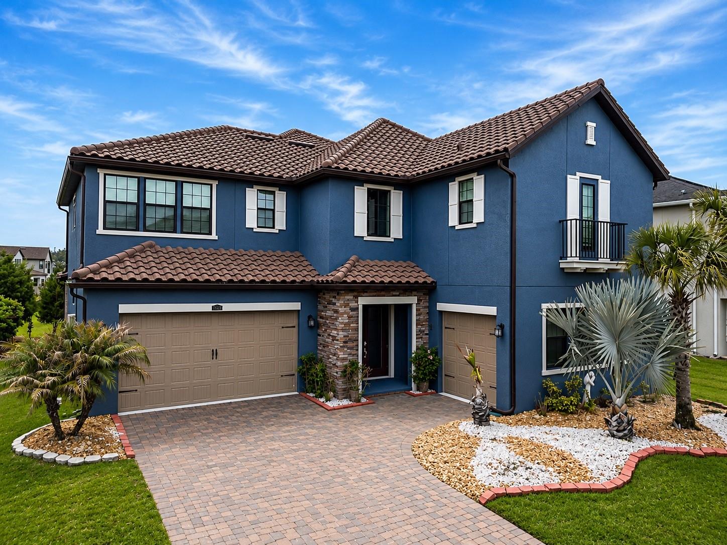 Single Family Residence in WESLEY CHAPEL, FL - Daniel Dourado