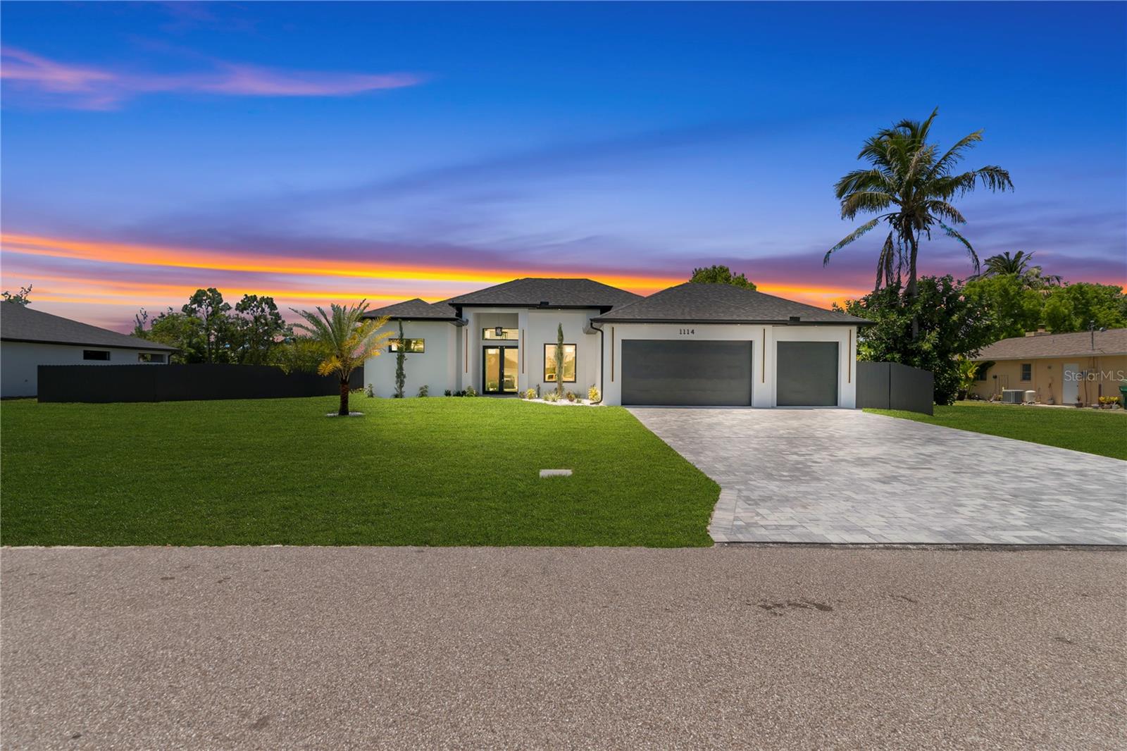 Single Family Residence in CAPE CORAL, FL - Daniel Dourado