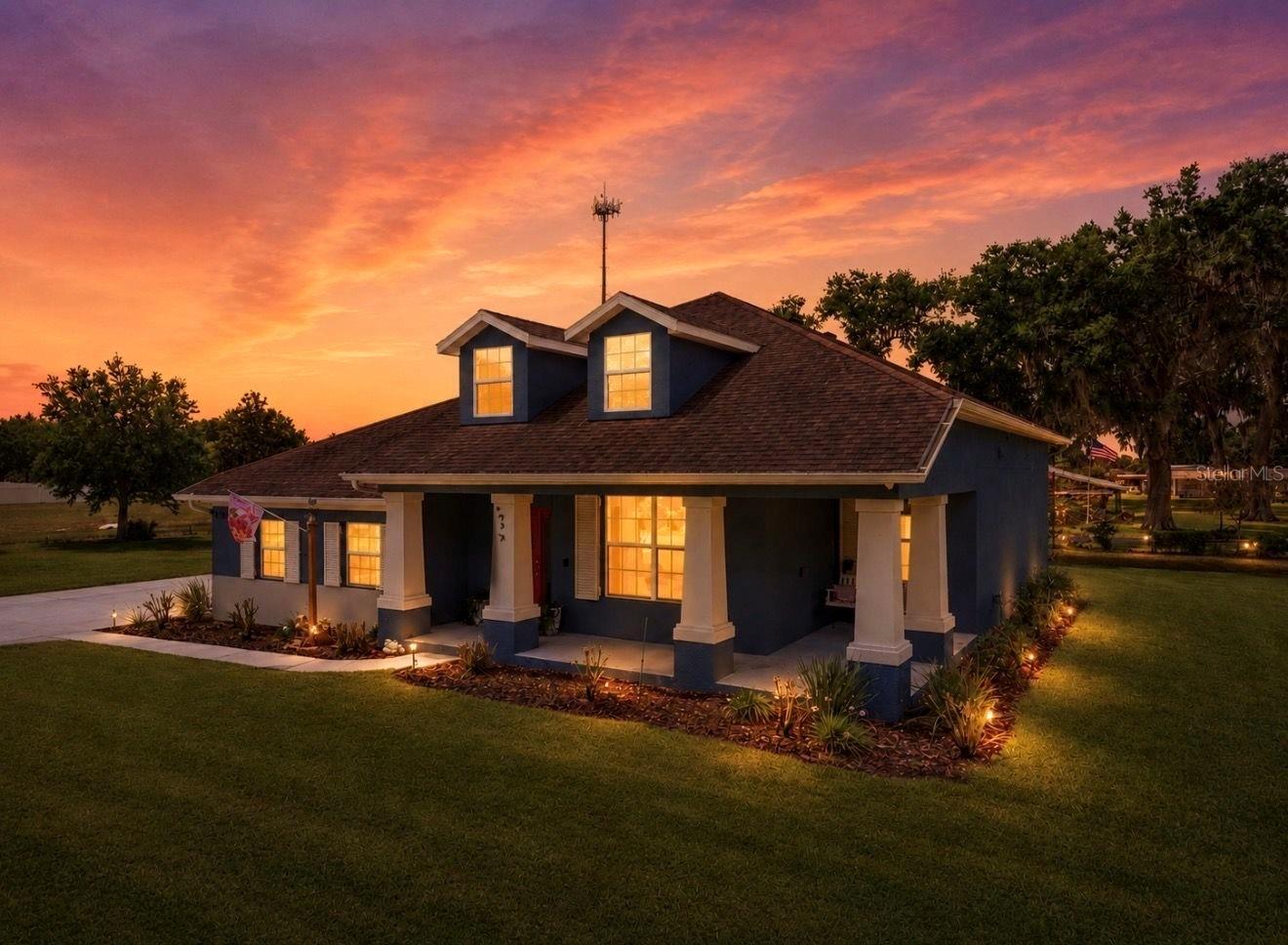 Single Family Residence in DOVER, FL - Daniel Dourado