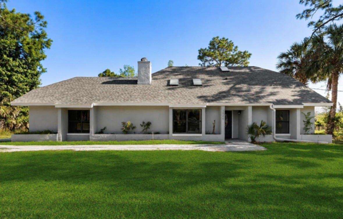 Single Family Residence in DELTONA, FL - Daniel Dourado