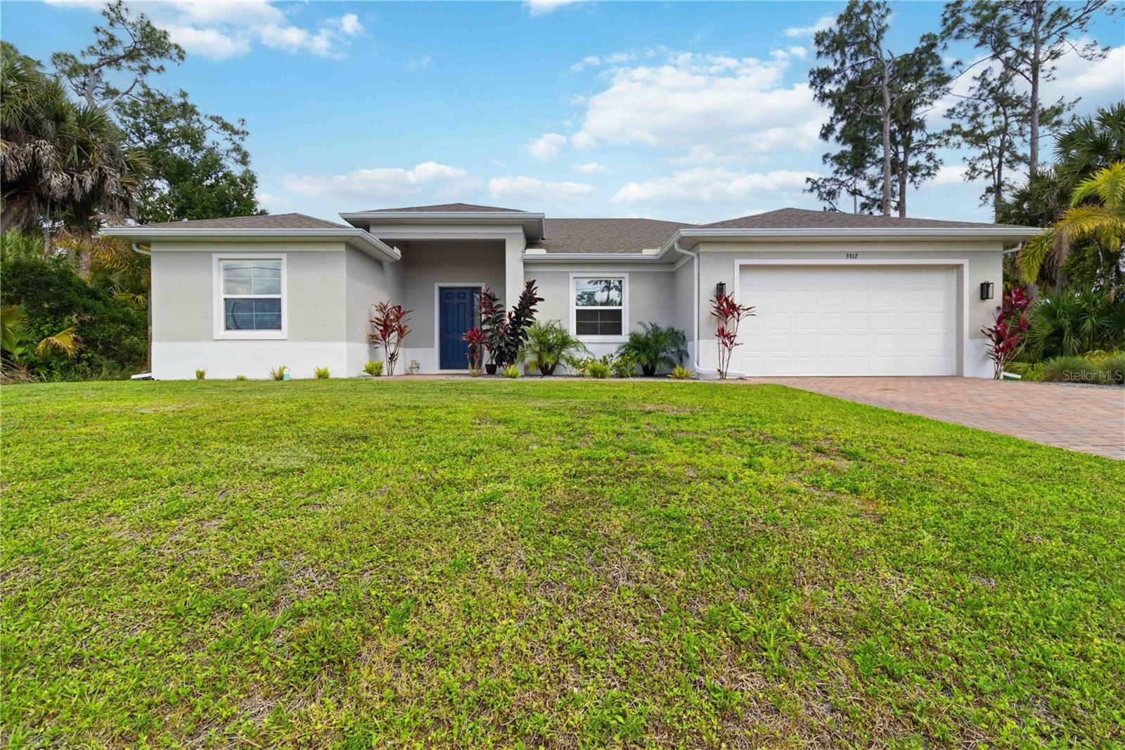 Single Family Residence in NORTH PORT, FL - Daniel Dourado