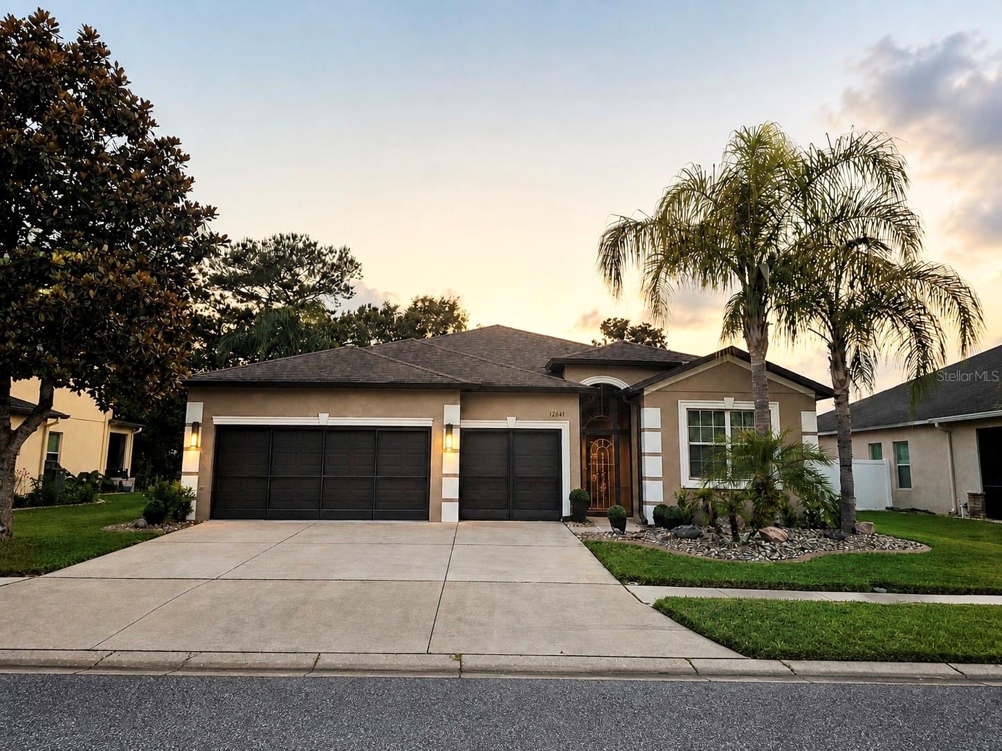 Single Family Residence em SPRING HILL, FL - Daniel Dourado