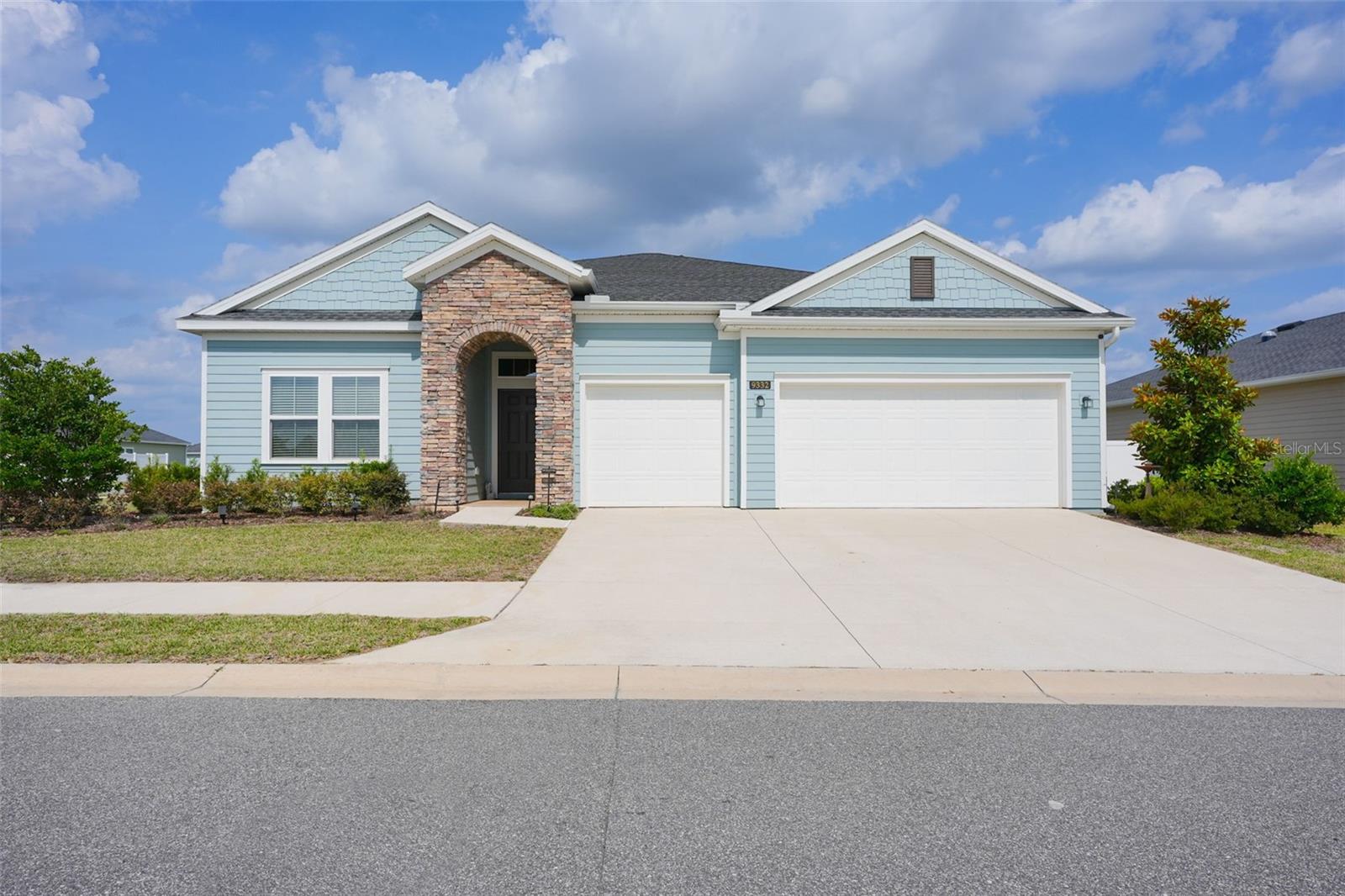 Single Family Residence in OCALA, FL - Daniel Dourado