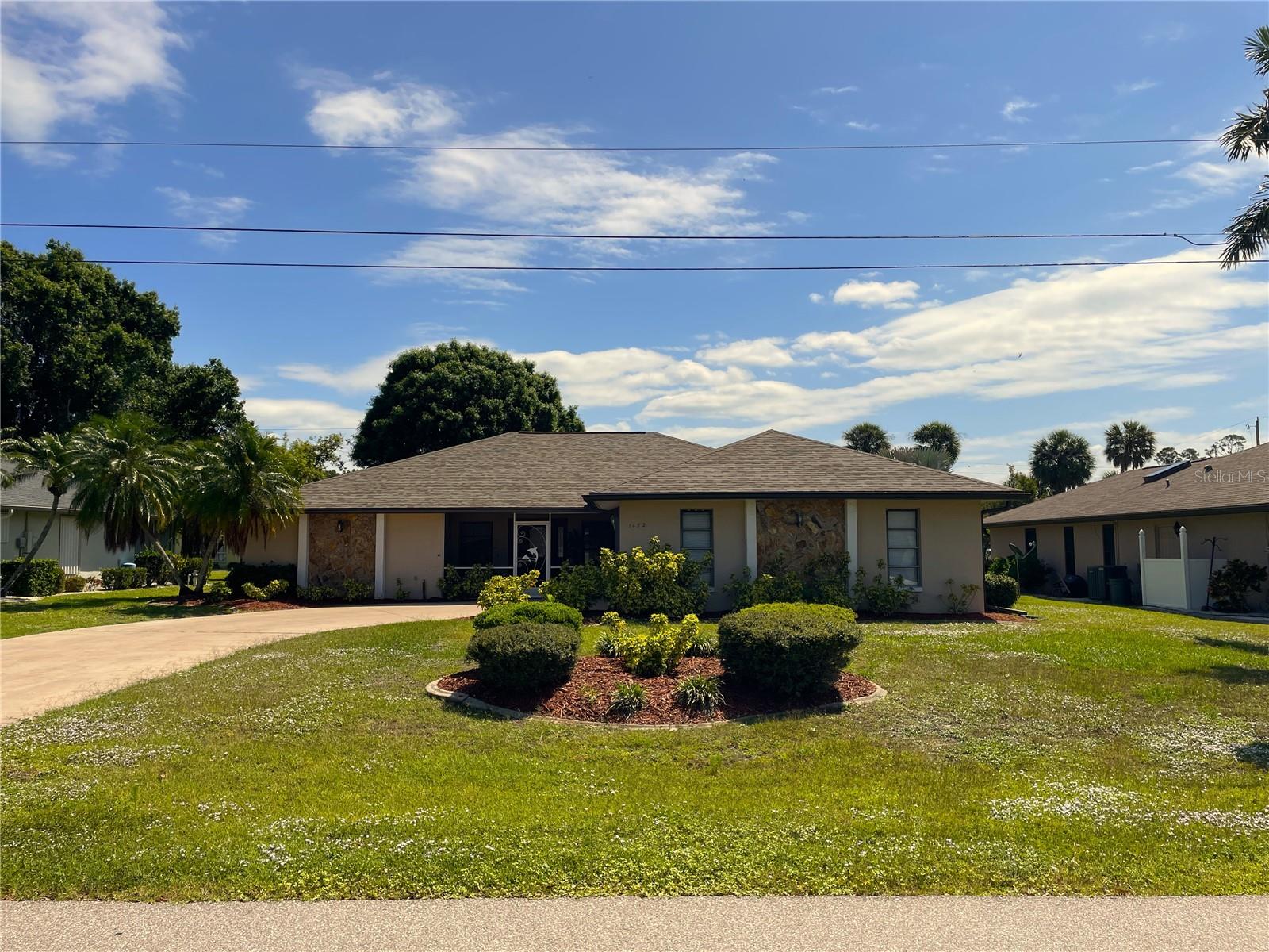 Single Family Residence in PUNTA GORDA, FL - Daniel Dourado