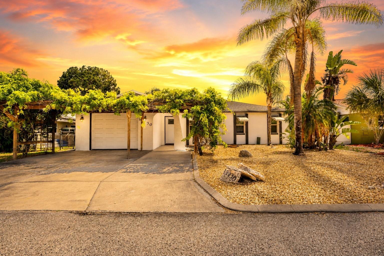 Single Family Residence in HUDSON, FL - Daniel Dourado