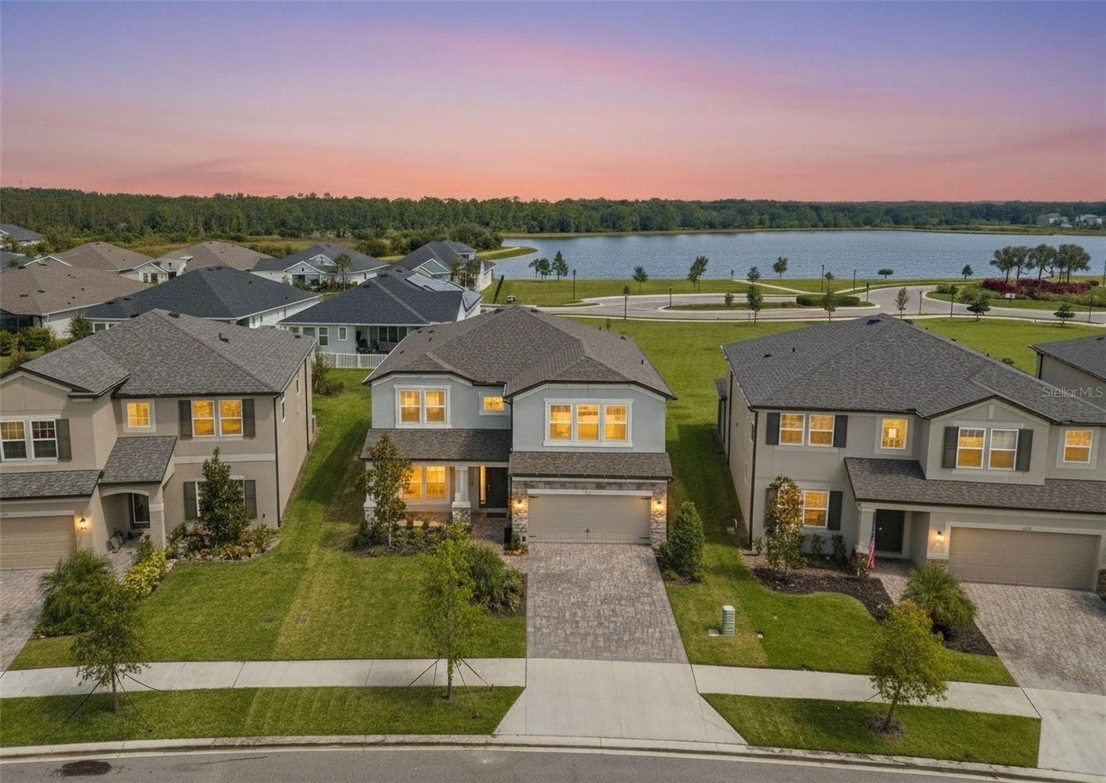 Single Family Residence in WESLEY CHAPEL, FL - Daniel Dourado