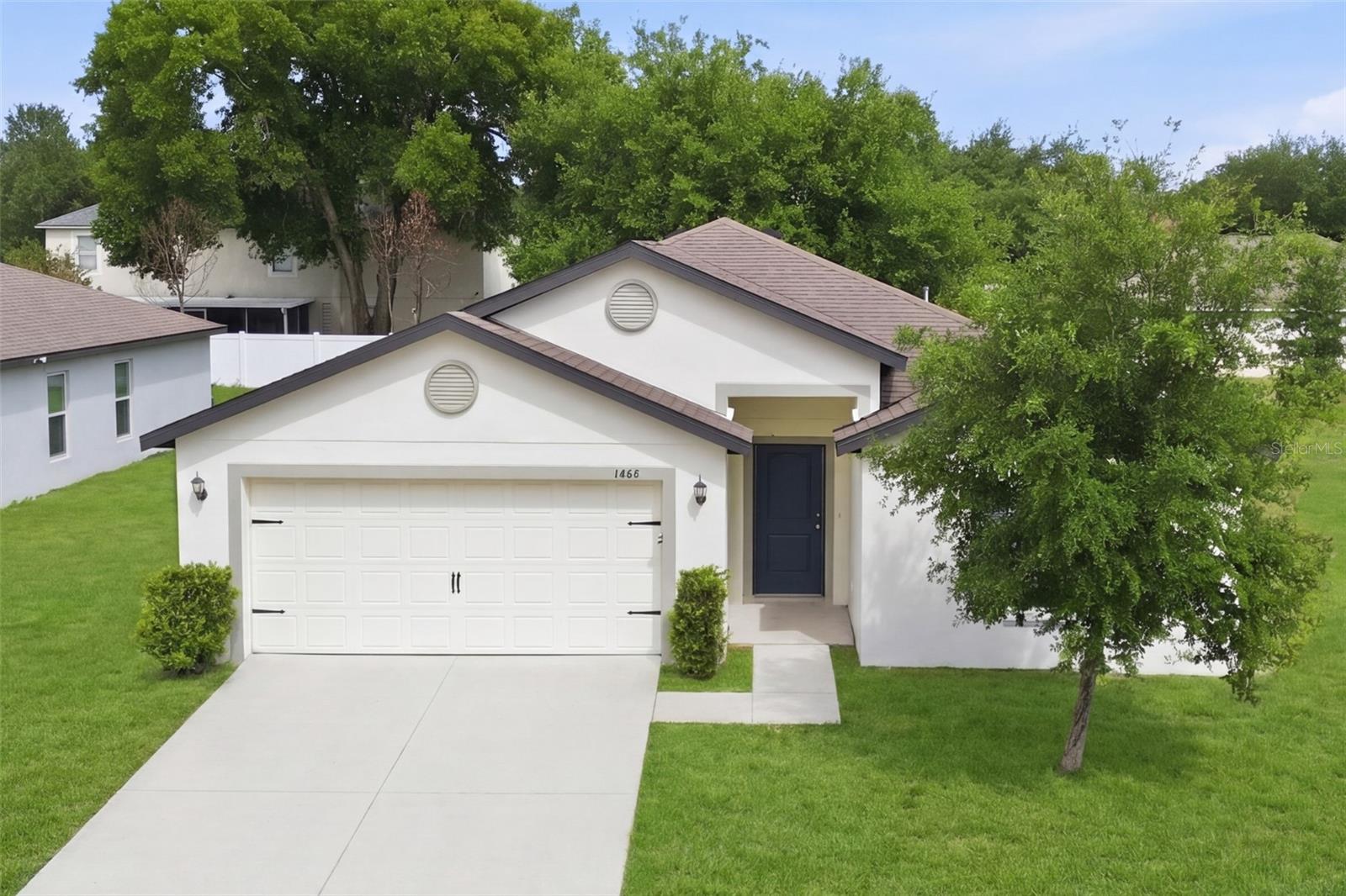 Single Family Residence em MASCOTTE, FL - Daniel Dourado