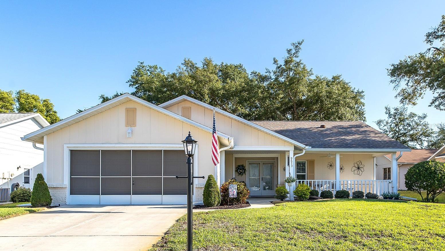 Single Family Residence in NEW PORT RICHEY, FL - Daniel Dourado