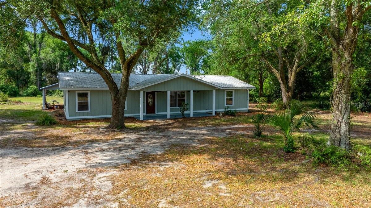 Single Family Residence em BELL, FL - Daniel Dourado