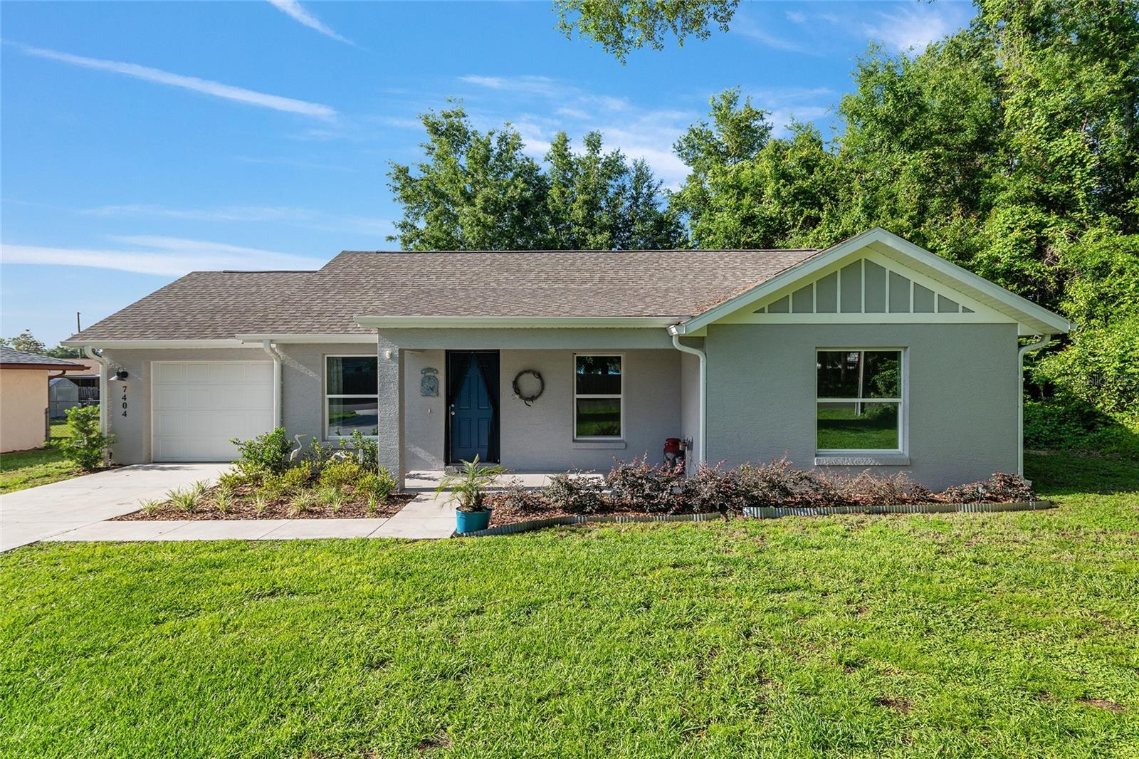 Single Family Residence in BELLEVIEW, FL - Daniel Dourado
