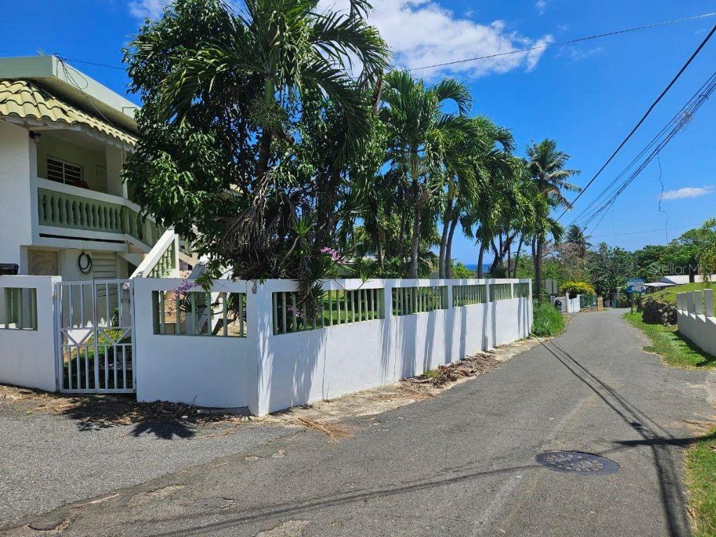 Single Family Residence in CAMUY, PR - Daniel Dourado