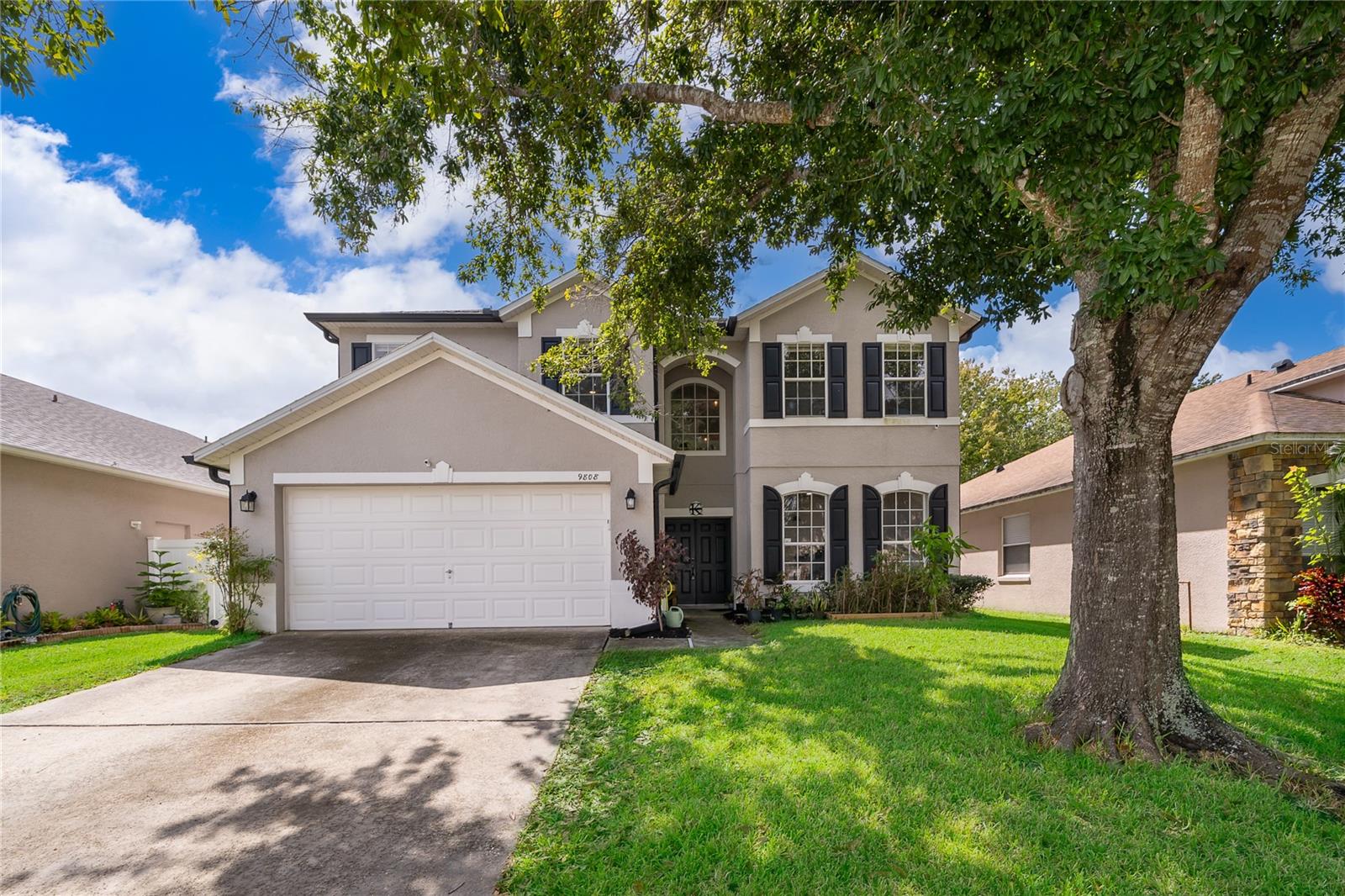 Single Family Residence in ORLANDO, FL - Daniel Dourado