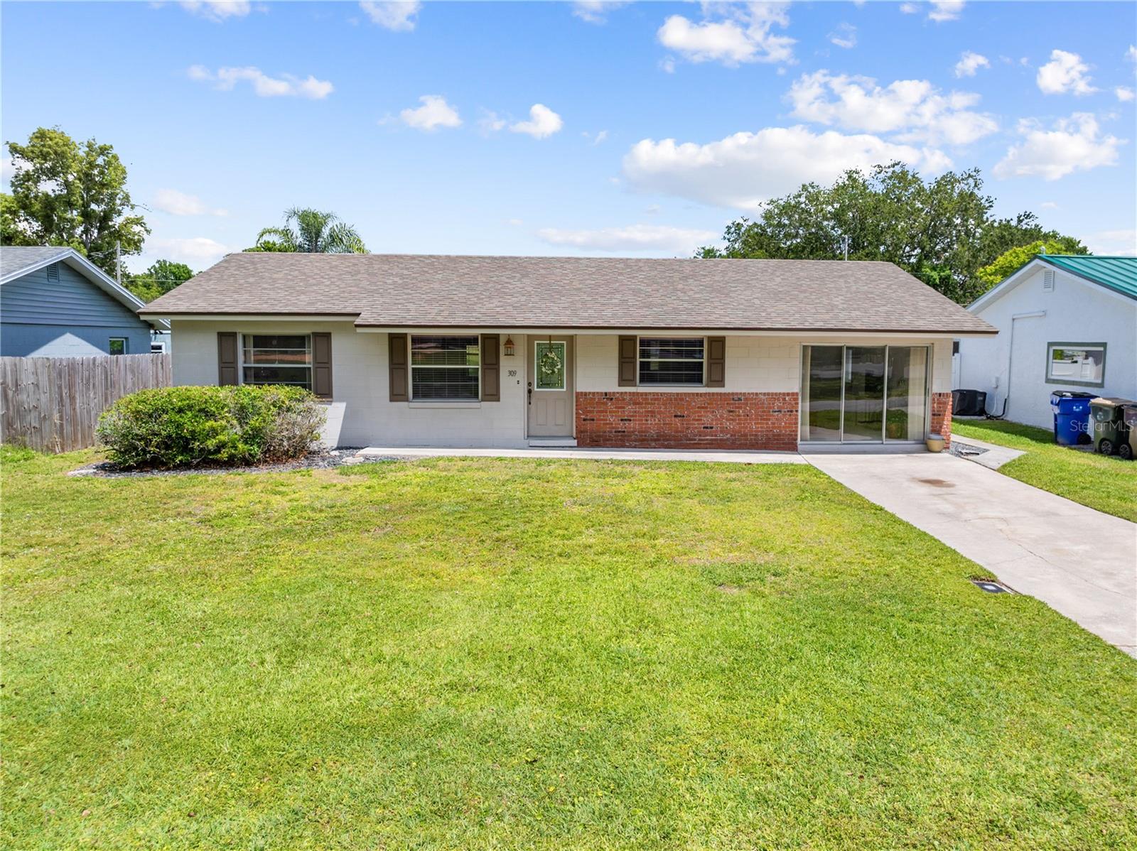 Single Family Residence in ST CLOUD, FL - Daniel Dourado