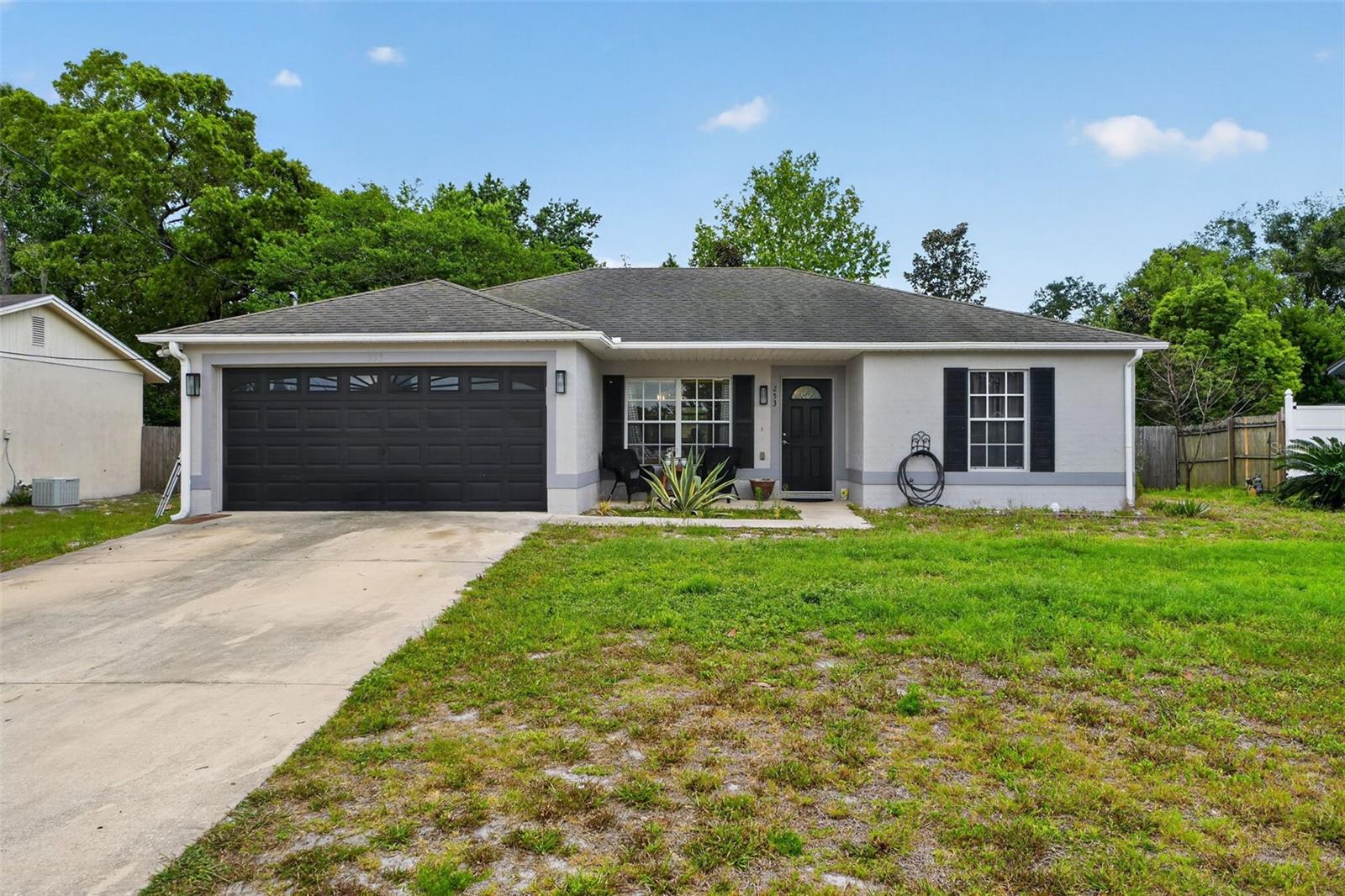 Single Family Residence em ORANGE CITY, FL - Daniel Dourado