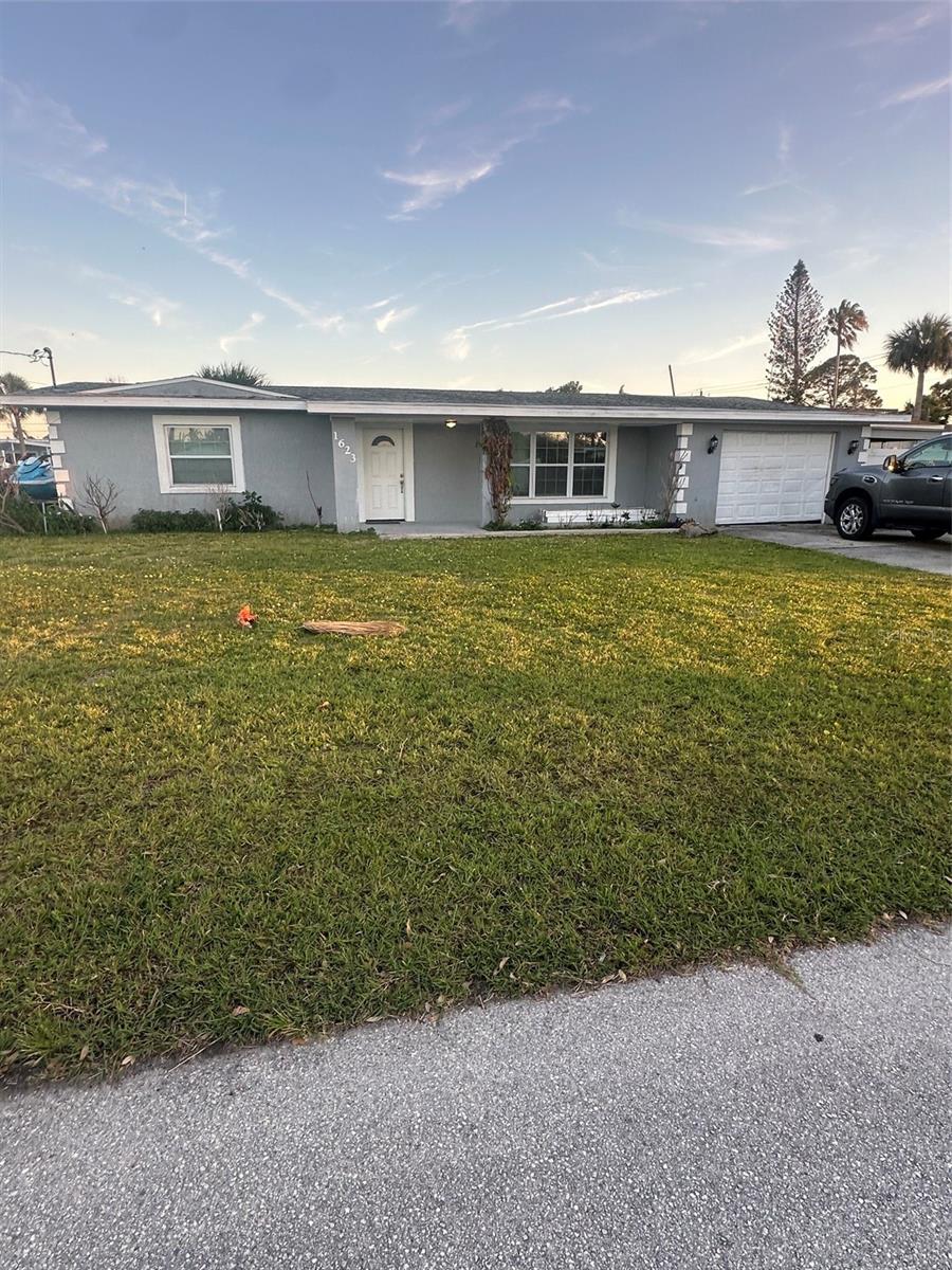 Single Family Residence em MERRITT ISLAND, FL - Daniel Dourado