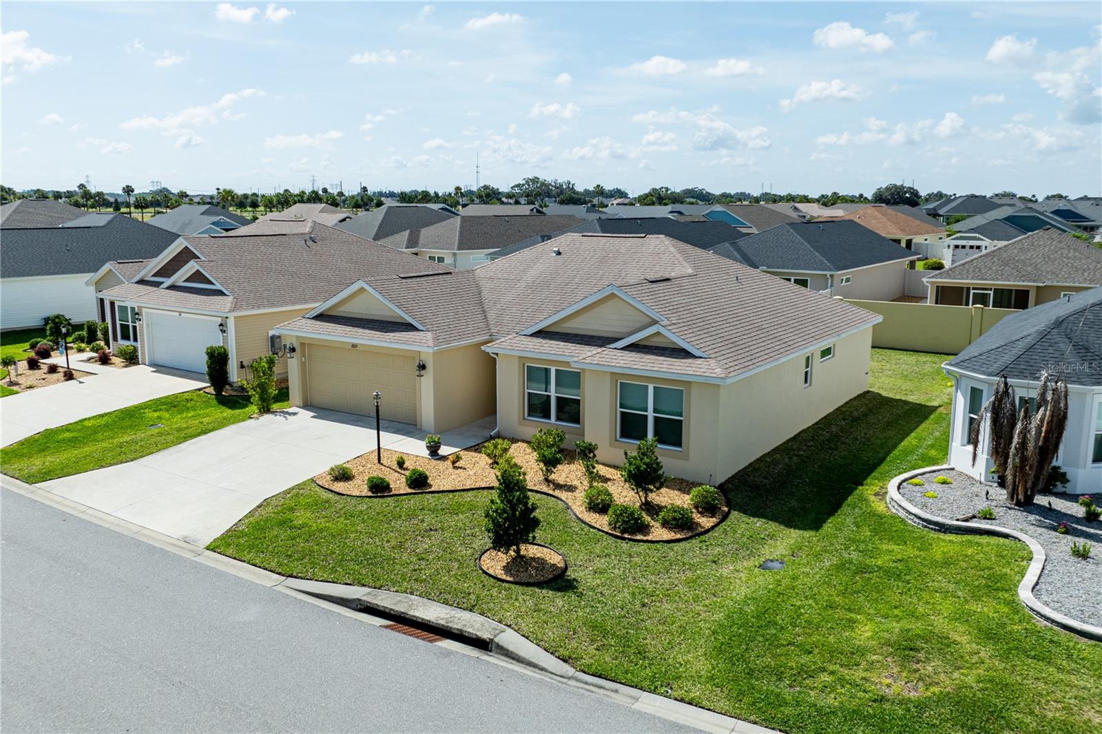 Single Family Residence in THE VILLAGES, FL - Daniel Dourado