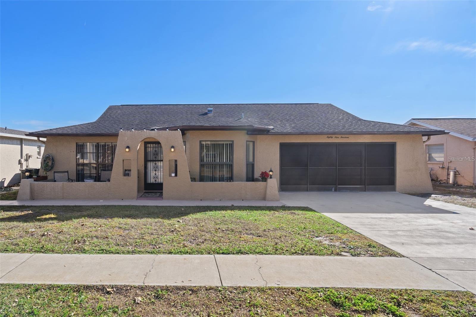 Single Family Residence in PORT RICHEY, FL - Daniel Dourado