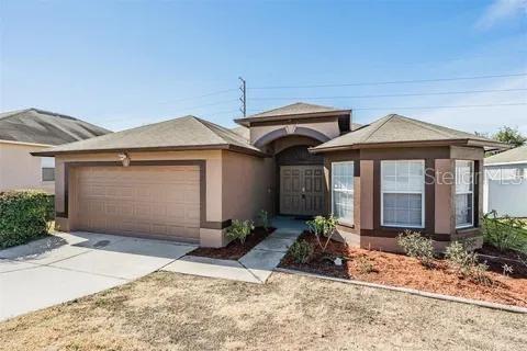 Single Family Residence in ZEPHYRHILLS, FL - Daniel Dourado