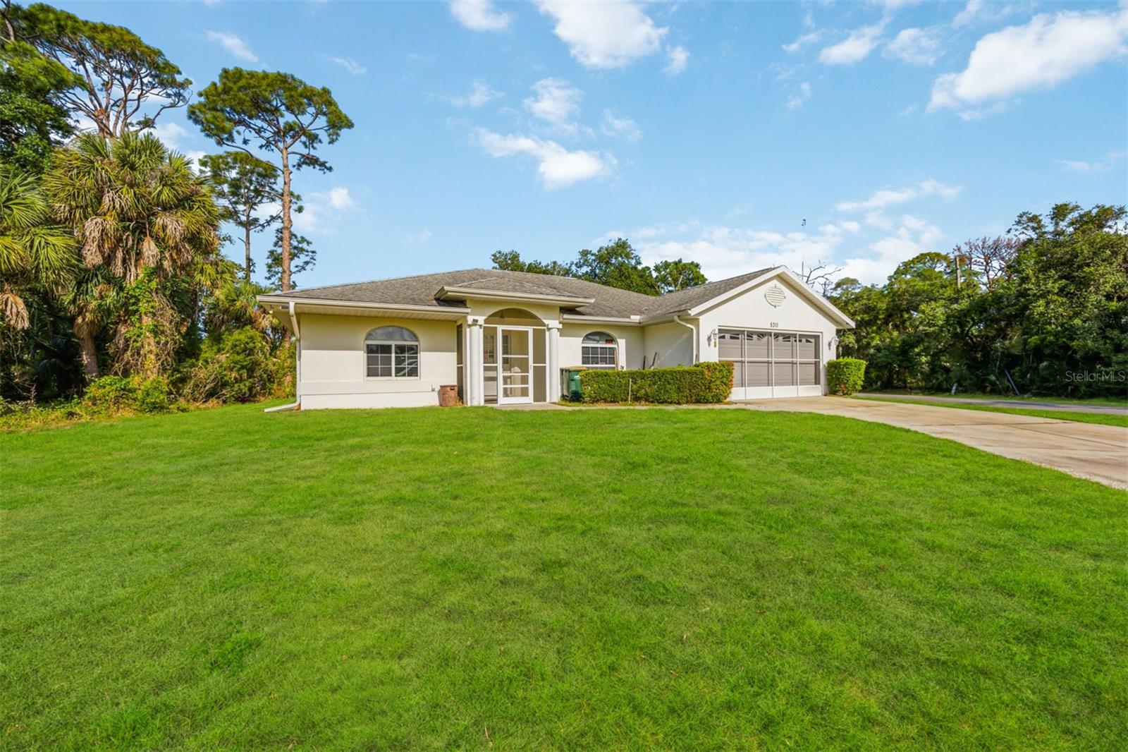 Single Family Residence in NORTH PORT, FL - Daniel Dourado