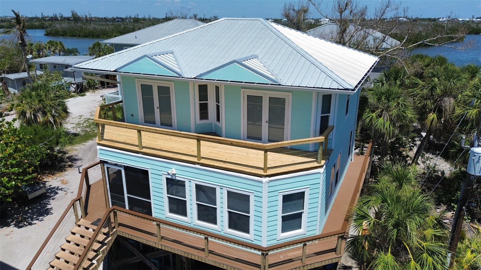 Single Family Residence in PLACIDA, FL - Daniel Dourado