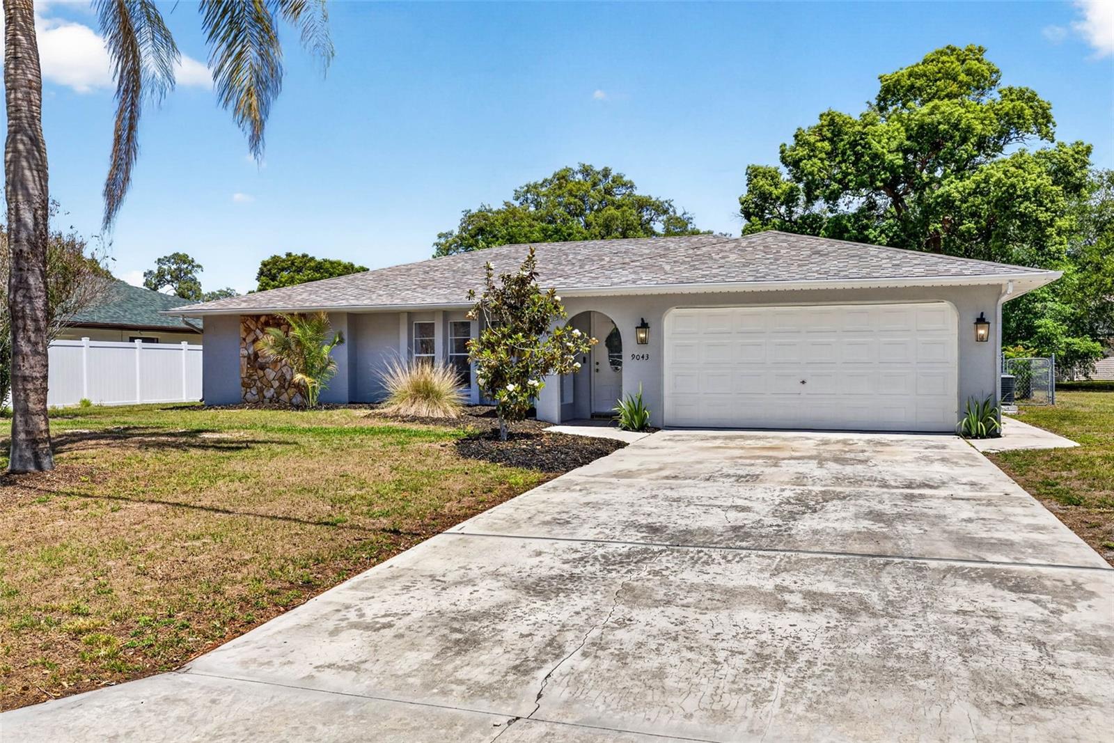 Single Family Residence em SPRING HILL, FL - Daniel Dourado