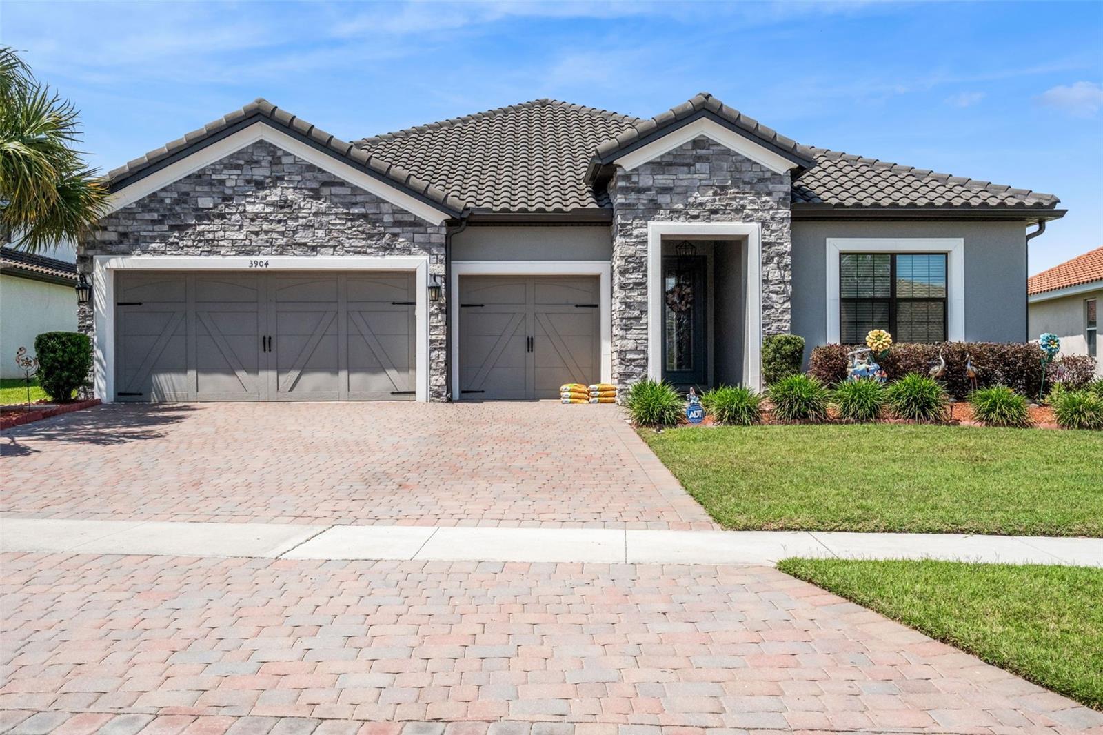 Single Family Residence em KISSIMMEE, FL - Daniel Dourado