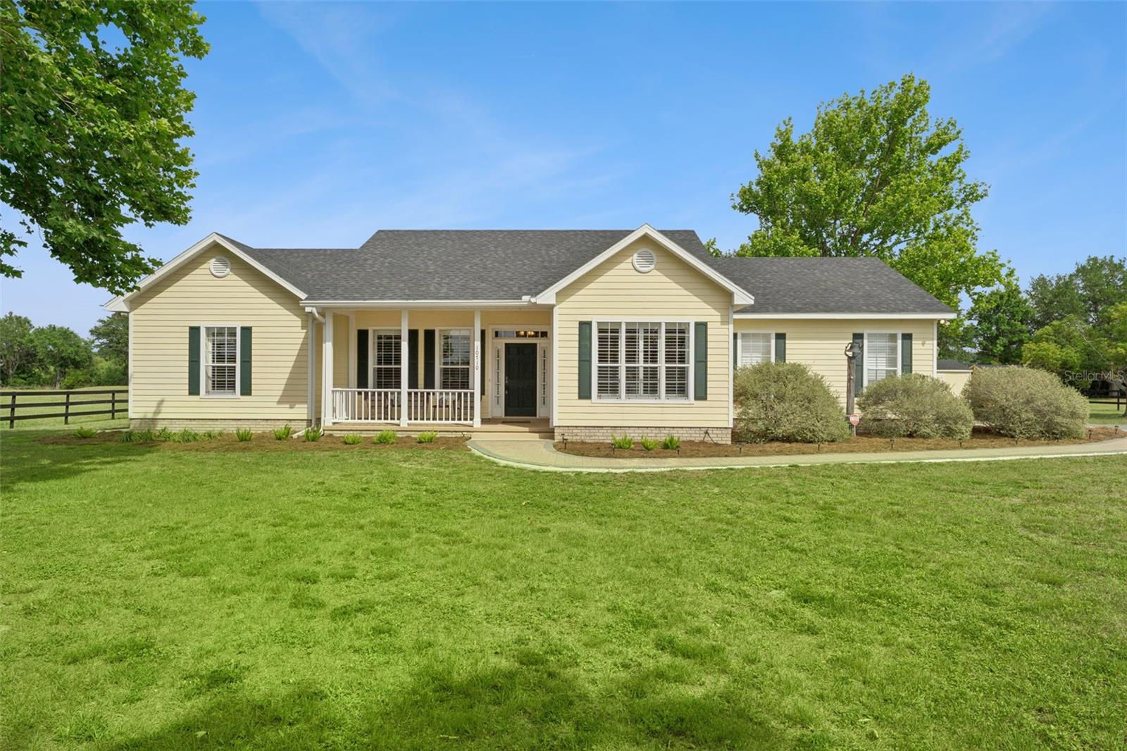 Single Family Residence in CLERMONT, FL - Daniel Dourado