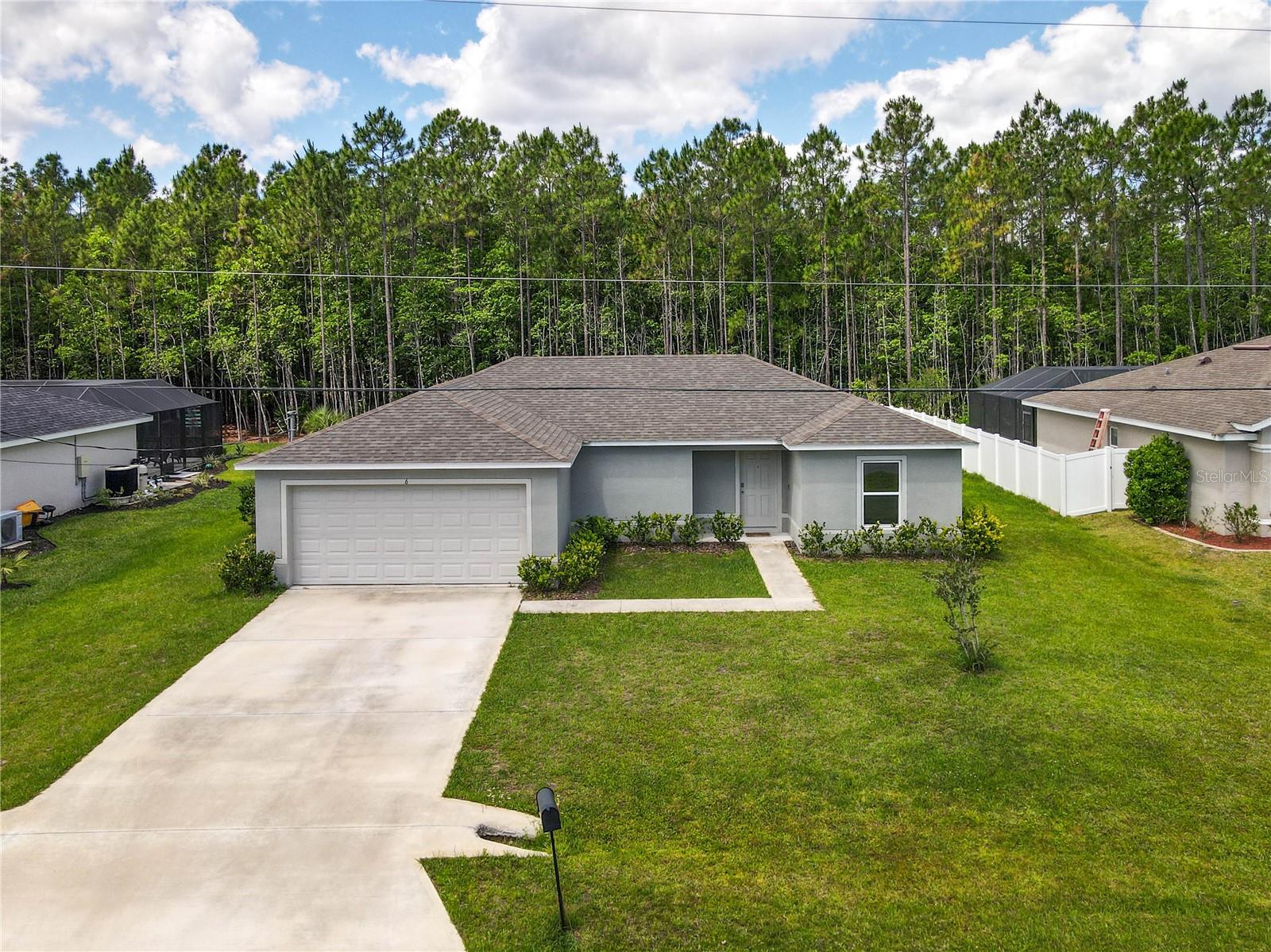 Single Family Residence in PALM COAST, FL - Daniel Dourado