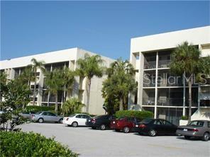 Condominium in BRADENTON, FL - Daniel Dourado