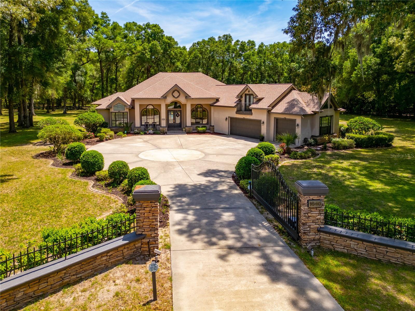 Single Family Residence in OCALA, FL - Daniel Dourado