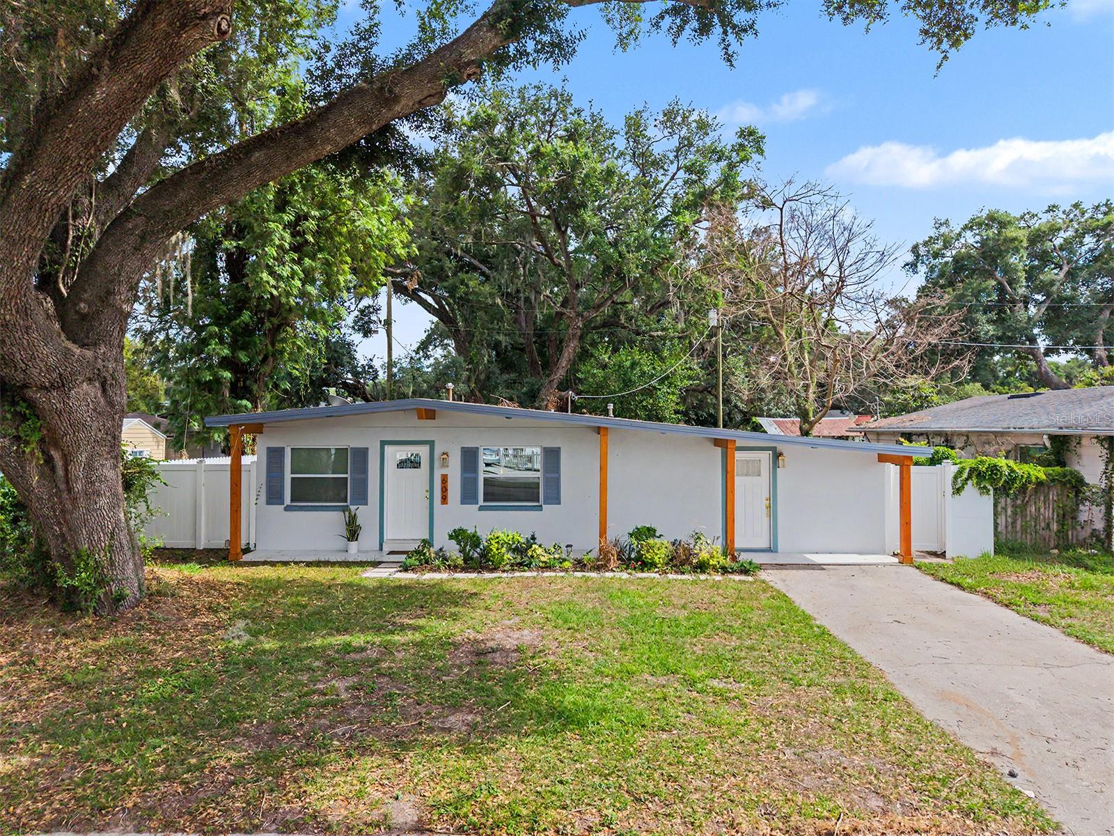 Single Family Residence em BRANDON, FL - Daniel Dourado